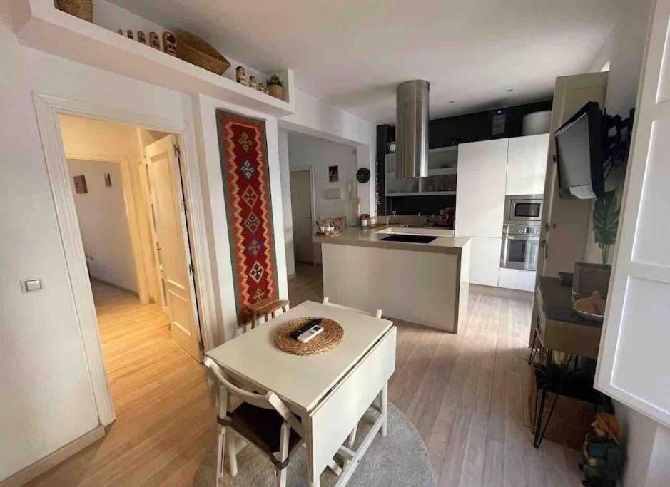 180 Home Casa Rodrigo De Triana Sevilla Bagian luar foto